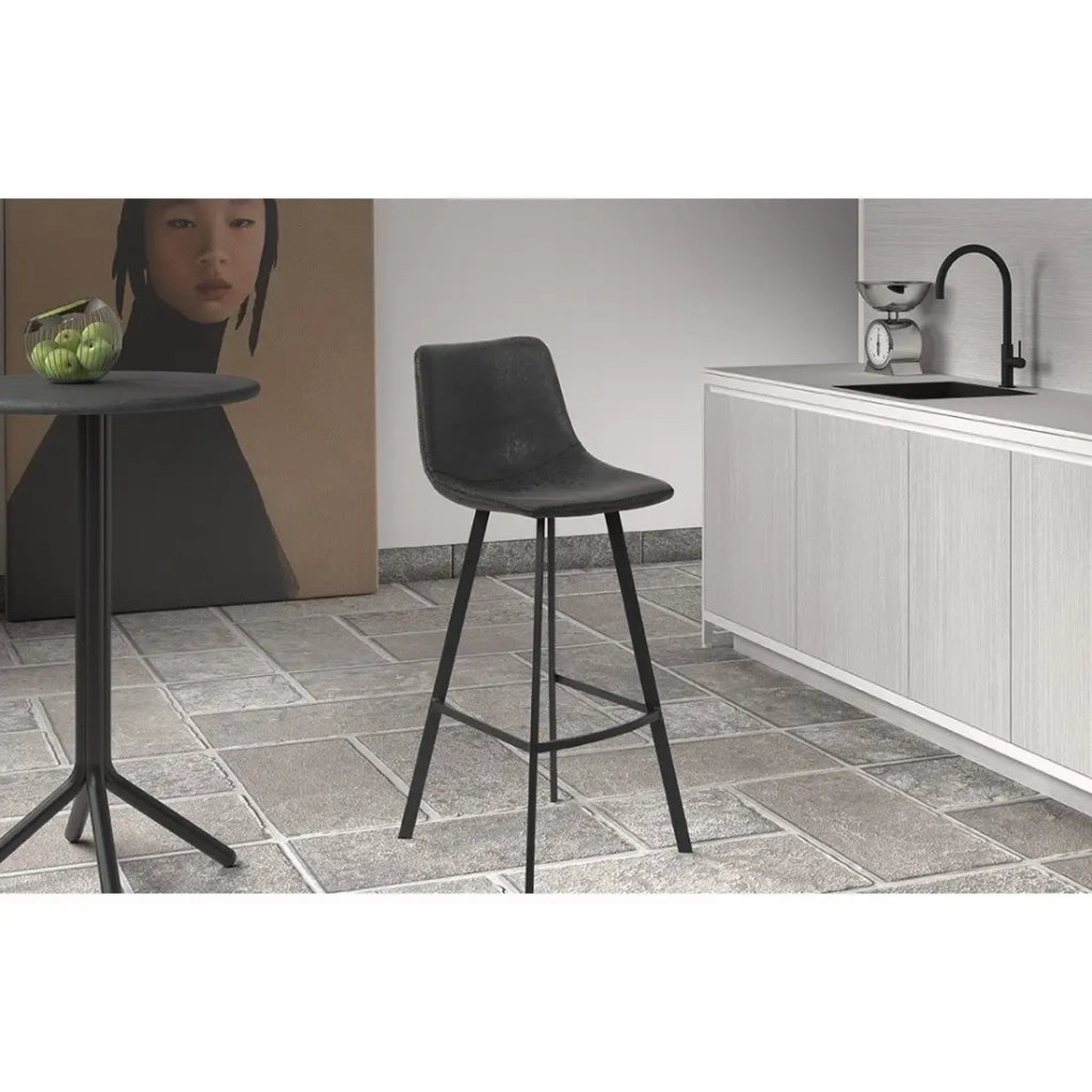 Sedia da bancone OZON – PU nero – Piedi in metallo – Altezza 98 cm – Stile industriale