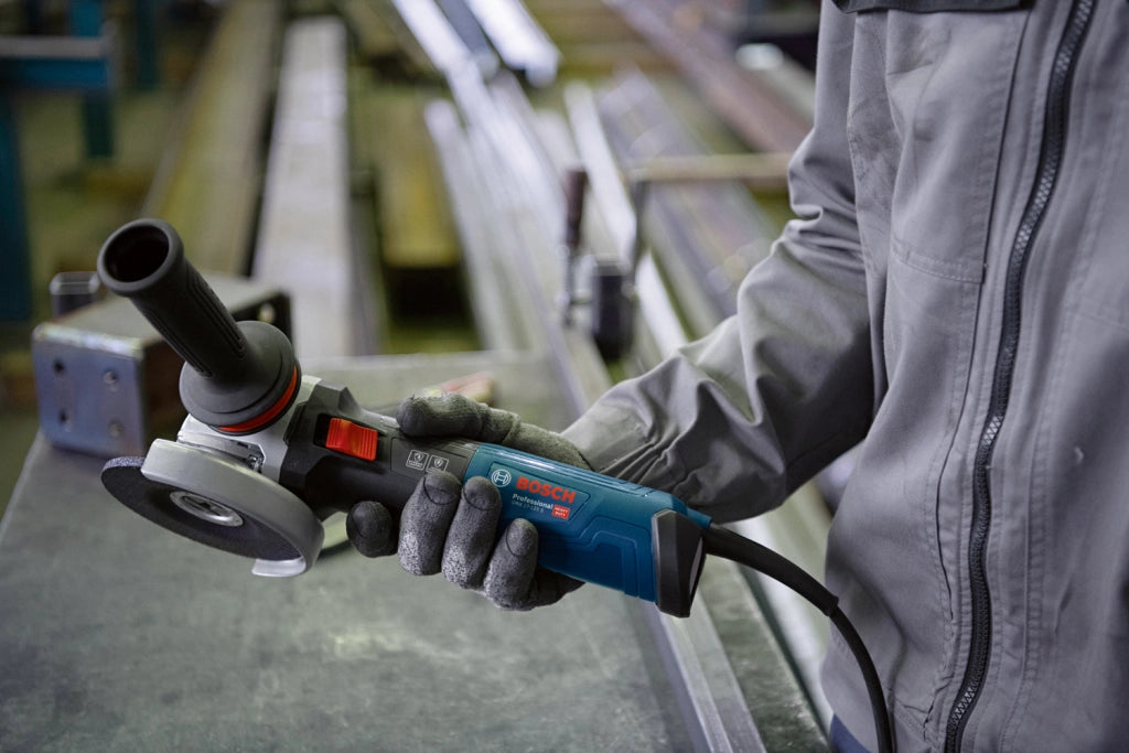 SMERIGLIATRICE BOSCH 1400W CON REGOLAZIONE DEI GIRI GWS 14-125 S