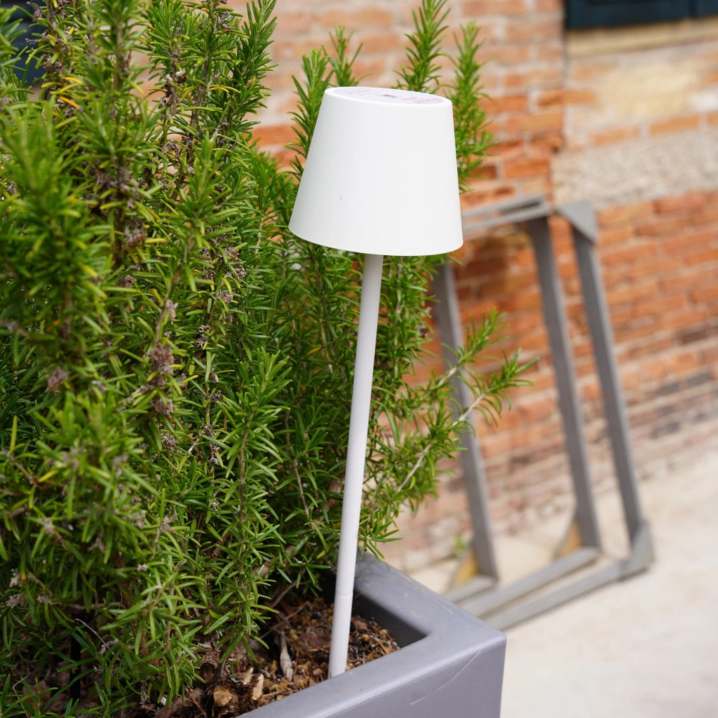 Zafferano Poldina Lampada da giardino con picchetto a batteria ricaricabile portatile colore Bianco - Illuminazione LED touch dimmerabile per esterni