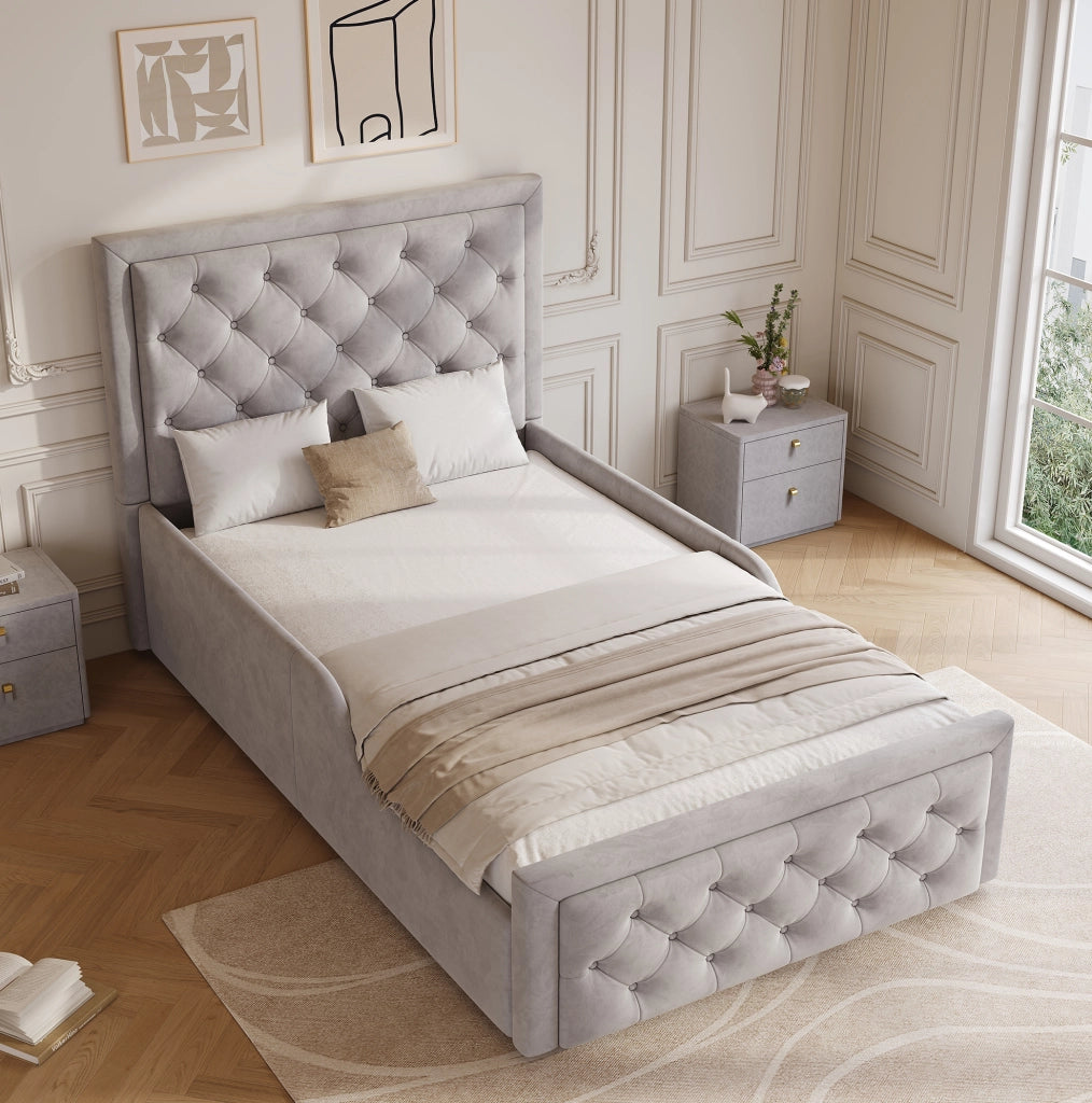Letto imbottito 90x200 cm con contenitore idraulico; testiera capitonné in velluto grigio