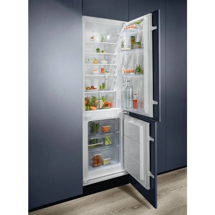 Electrolux LNS5LE18S Serie 500 ColdSense Frigorifero Combinato da Incasso 271 L 177 cm Classe E 34 dB LowFrost colore Bianco