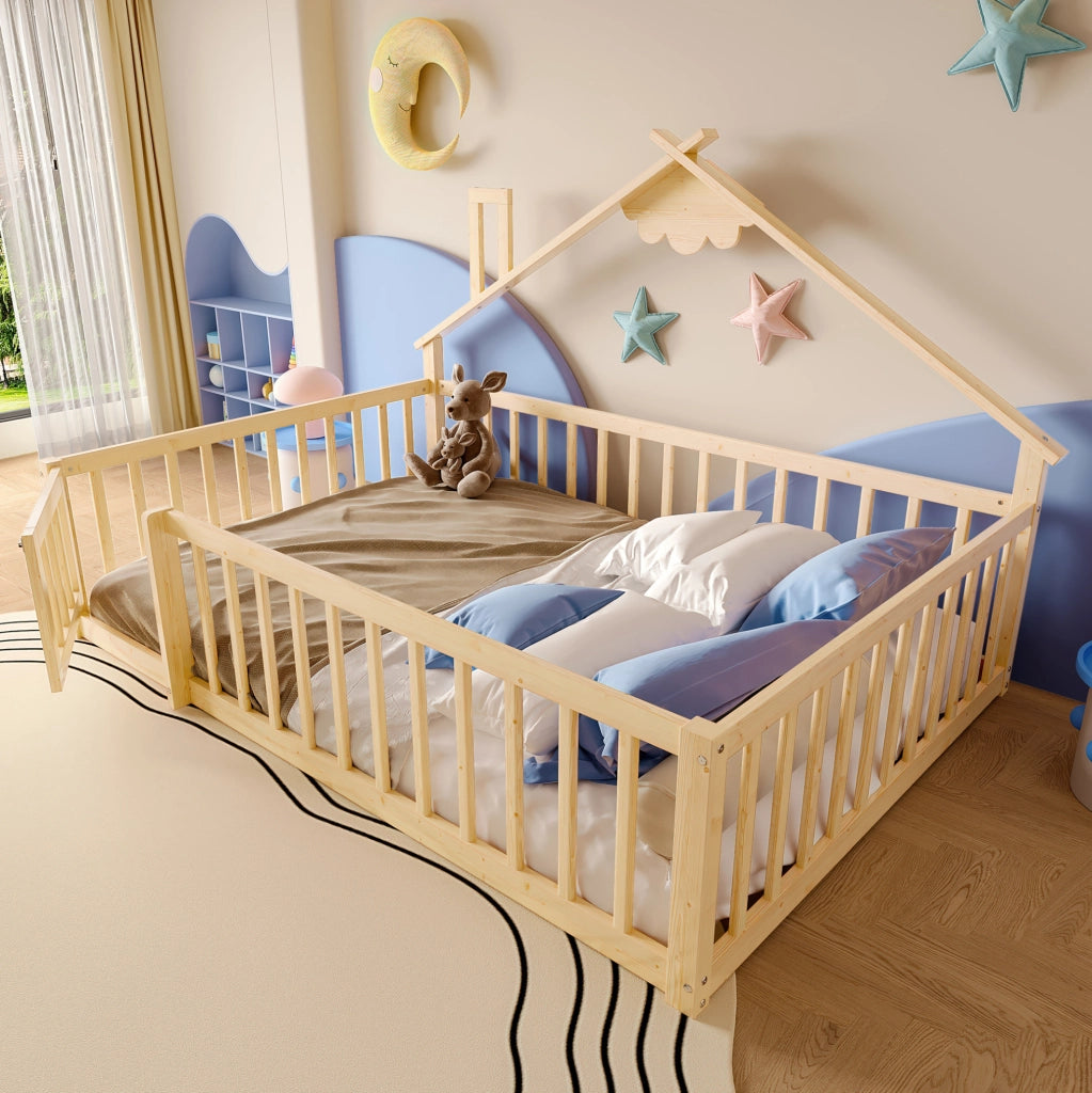 Letto per bambini 140x190 cm; casetta con sponde e serratura; legno; colore naturale (Senza materasso)
