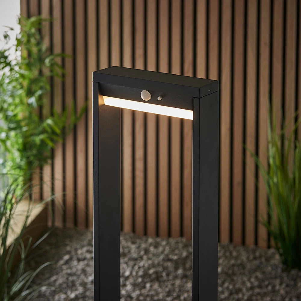 Paletto solare LED 5,8W PIR crepuscolare 80cm nero Endon