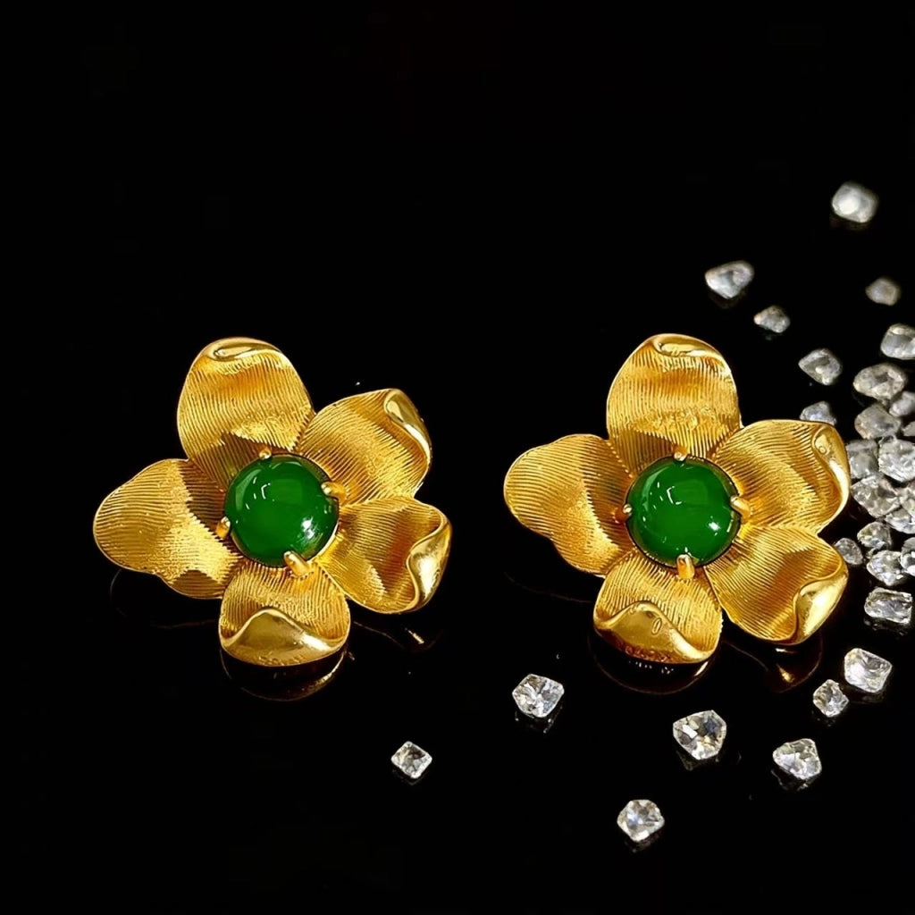 Orecchini a lobo da donna in argento S925 con aghi e fiori di cristallo verde - Eleganza vintage e design alla moda