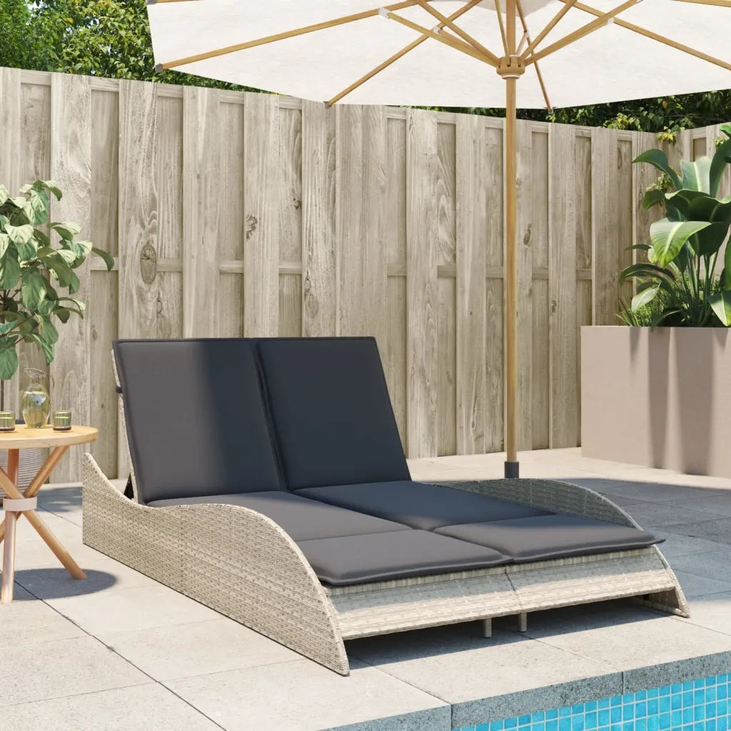 Sdraio da giardino | Lettino con Cuscini Grigio Chiaro 114x205x73 cm in Polyrattan