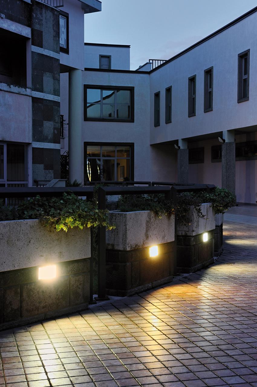 Faretto Segnapassi a Incasso da Esterno a LED 10W da Parete Sovil Escape Nero