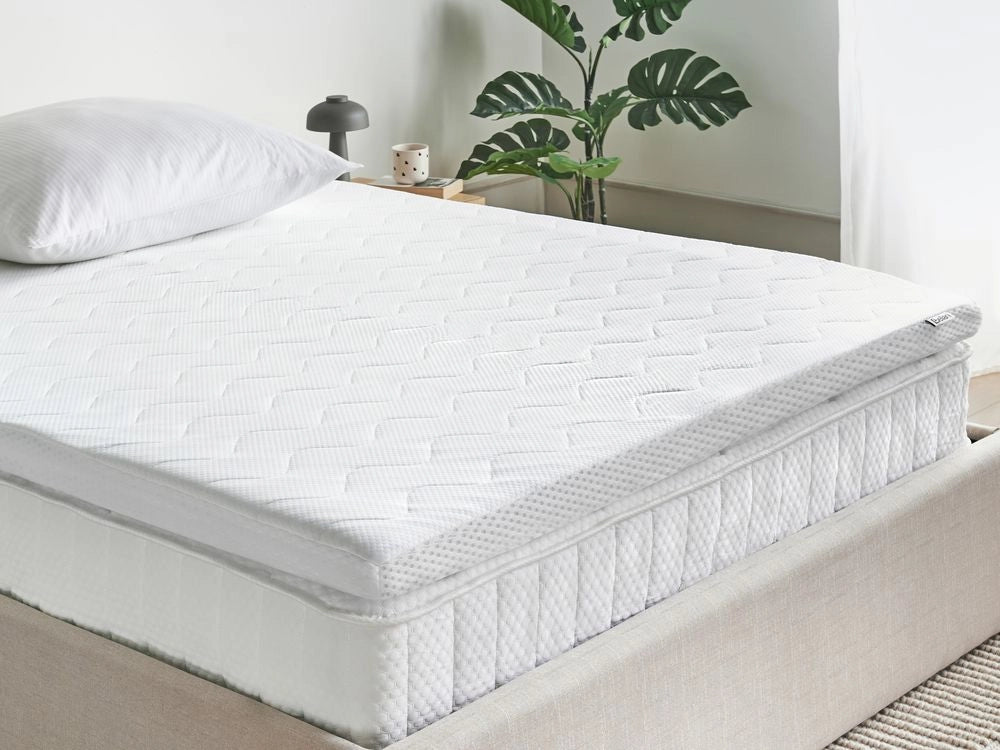 Coprimaterasso in schiuma bianca 140 x 200 cm comfort morbidezza