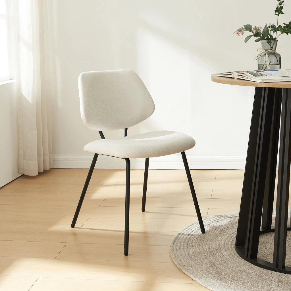 Set di 4 Sedie Köma con Rivestimento in Tessuto - Beige [en.casa]