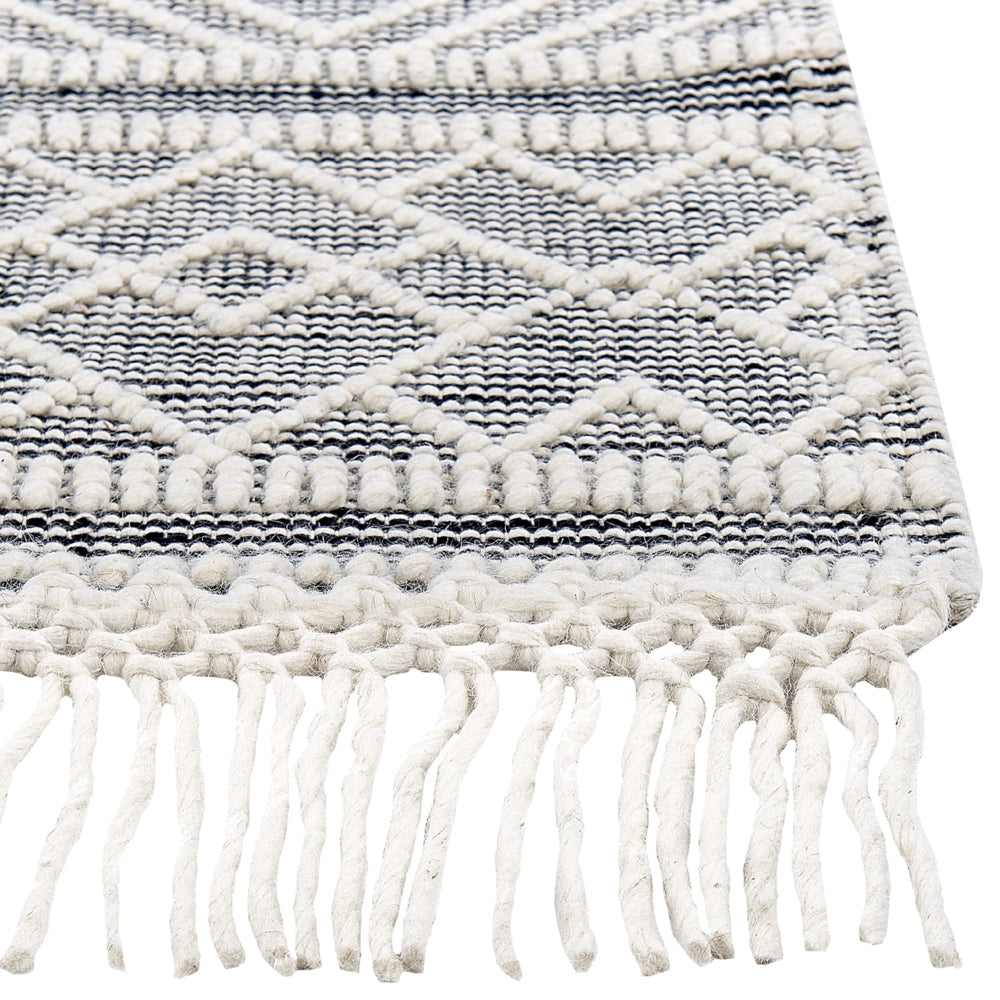 Tappeto grigio e bianco sporco in lana e cotone 160 x 230 cm intrecciato a mano a trama piatta con frange e motivo geometrico