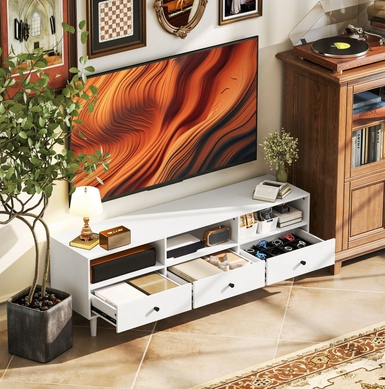 Mobile TV 140x34x45 cm con 3 ripiani aperti e 3 cassetti in legno bianco