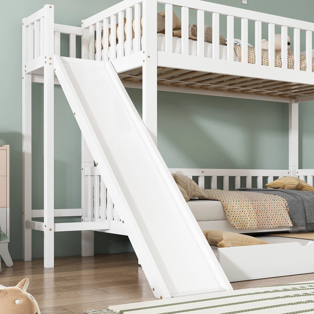 Letto a Castello con Letto Estraibile; Rampa e Scale; 90x200 e 90x190 cm; Bianco
