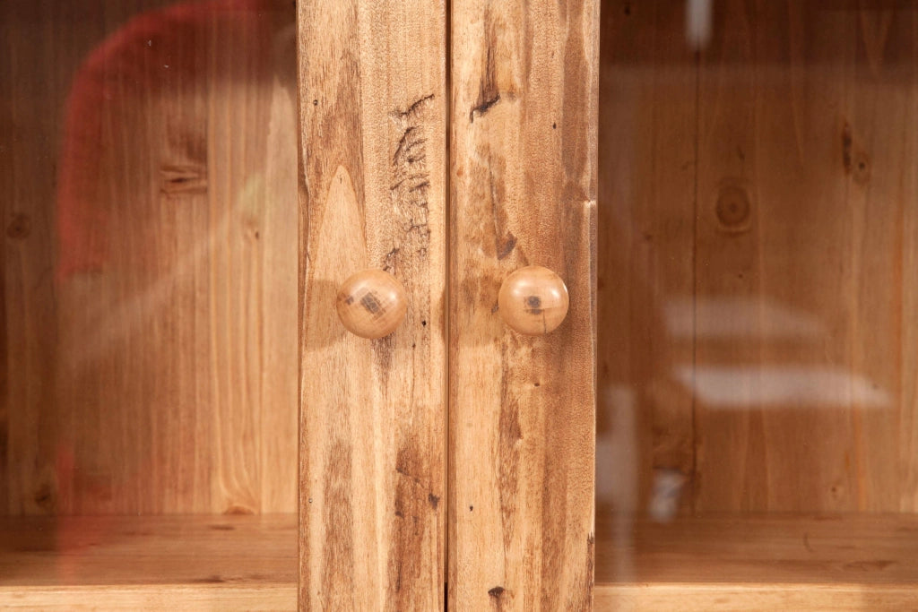 Biscottini Vetrinetta scantonata da appendere in legno massello di tiglio finitura naturale Made in Italy