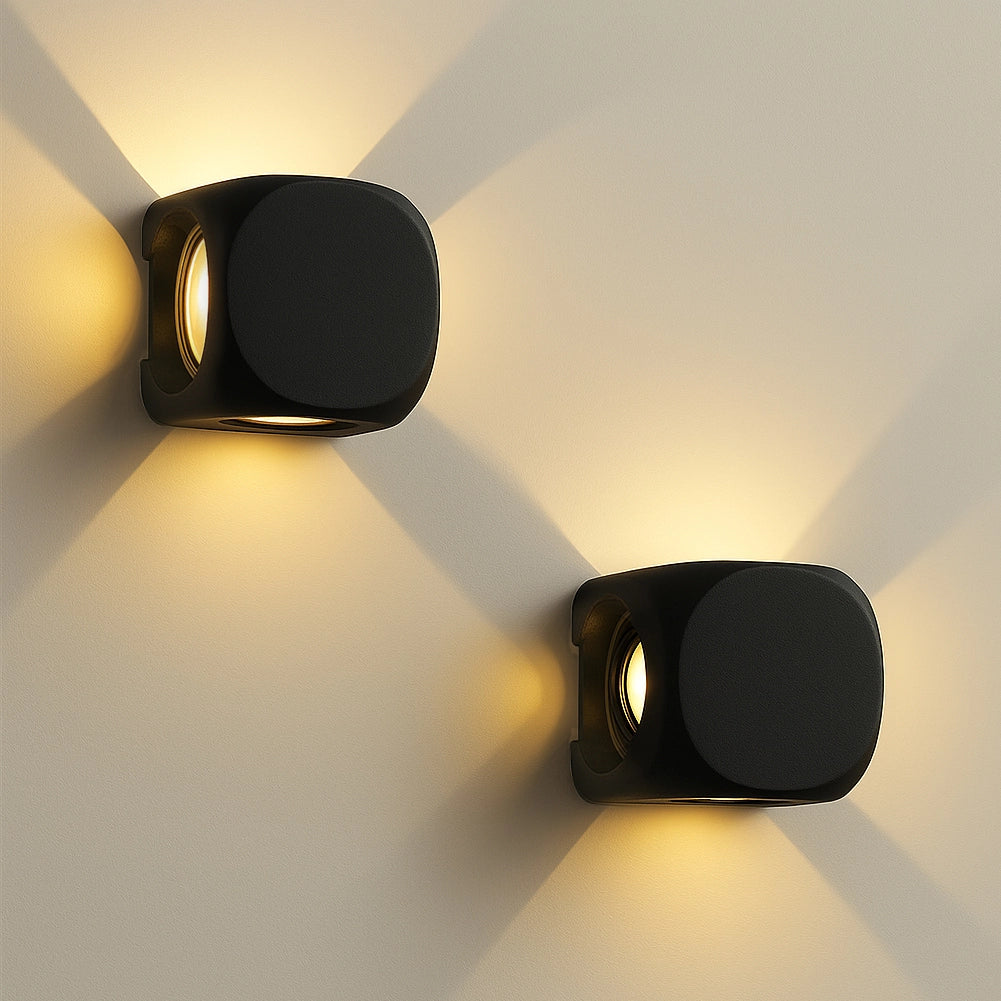 Set 2 Applique da Muro 4 Led Lampada a Parete Nera Luce Bianco Caldo 6x6x5cm
