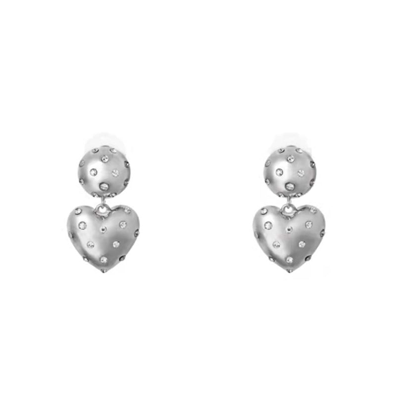 Orecchini a perno a forma di cuore in argento S925 con ago.