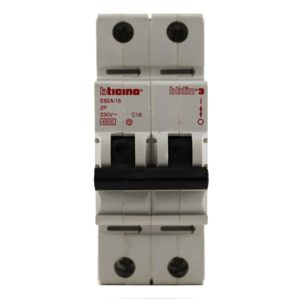 Interruttore magnetotermico 2P 2 moduli 16A curva C F82A /16 Bticino