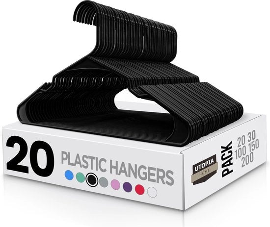 Kledinghangers in plastica, confezione da 20 pezzi. Progettati per risparmiare spazio, sostenibili, con sporgenze sulle spalle, neri.