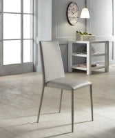 E-STYLO Sedia in similpelle grigio con gambe in metallo grigio, imbottita, impilabile, 40cm X 42cm H. 96cm.