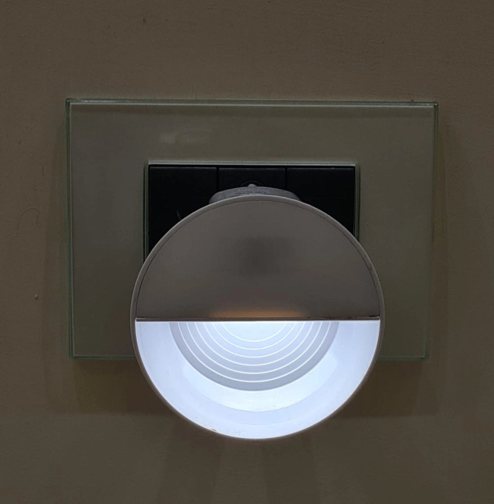 Lampada LED con spina luce bianca notturna faretto segnapasso con sensore di movimento 0.4W