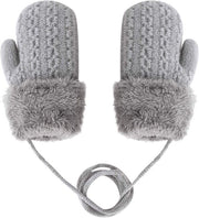 Manopole in lana per bambini e piccoli bambini | Guanti invernali per bambini | Caldi e carini | Grigio con imbottitura in fleece | Adatti da 1 a 6 anni | Con cordoncino