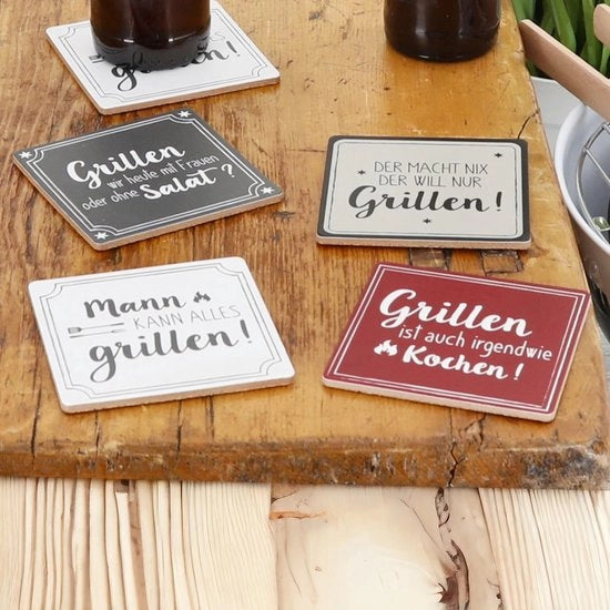 Set di Sostegni in Cuoio di 8 pezzi - Resistente al Calore - Antiscivolo - Protezione per Tavolo - Motivi Colorati - 9,5 x 9,5 cm