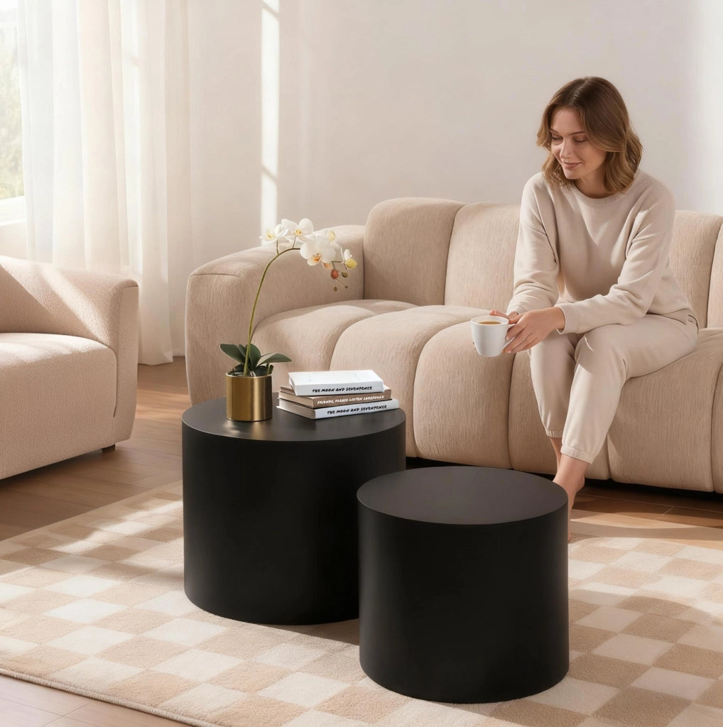 Set di 2 tavolini rotondi ? 38 x H 33 cm e ? 48.5 x H 38.5 cm in MDF nero