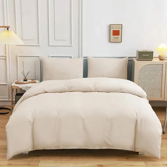 Set di coperte per letto da 220 x 240 cm in beige con due cuscini da 50 x 80 cm per letto matrimoniale, realizzato con materiali morbidi e microfibra con chiusura a zip facile da aprire