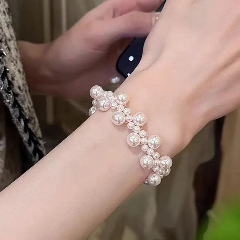 Bracciale e collana di perle irregolari realizzati a mano. Collana fatta a mano.