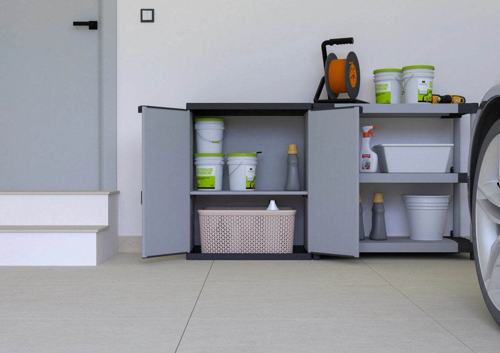 Armadio da Esterno 68x40x85 cm 2 Ante 2 Ripiani in Resina Grigio