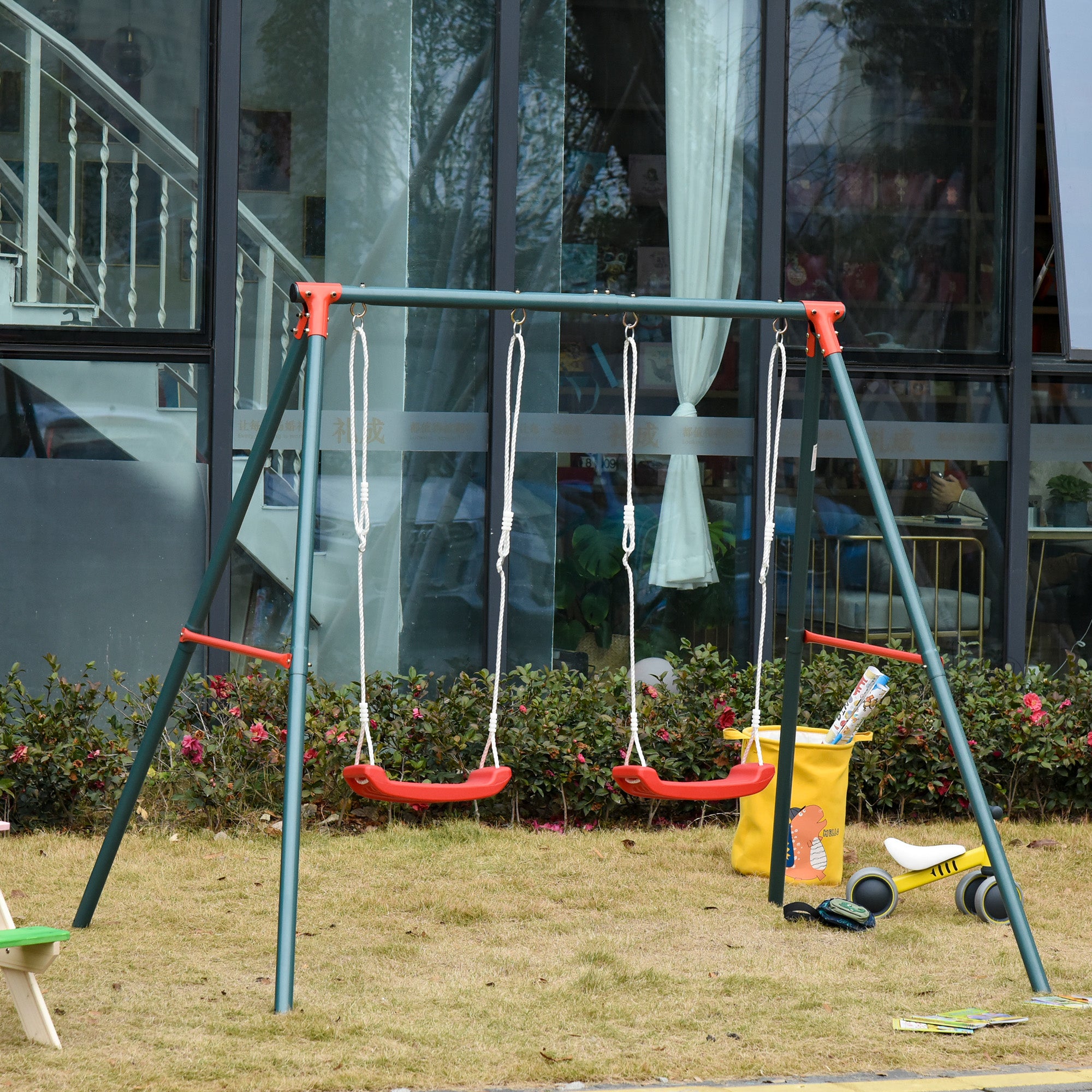 Altalena Doppia Altalena da Giardino 239x156x180 cm per Bambini 3+ Anni in Metallo e PE Verde Rosso