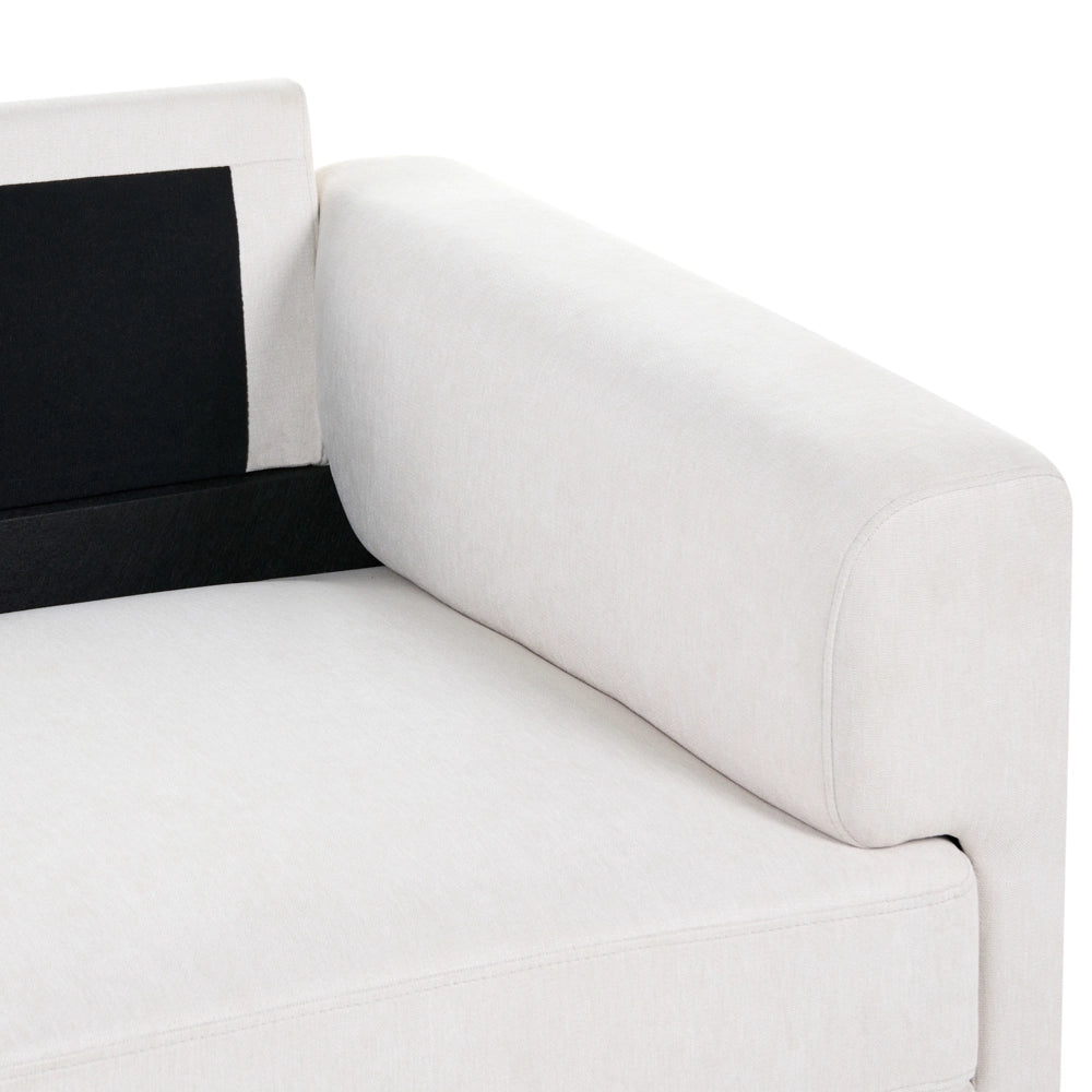 Divano minimalista moderno di metà secolo in tessuto a 2 posti con gambe in metallo rivestite e braccioli beige