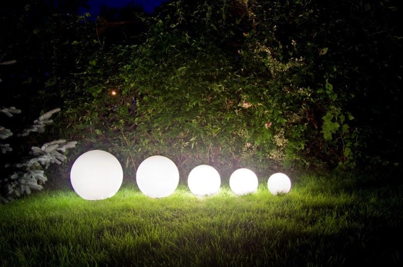 Lampada sfera da giardino bianca 25 cm E27 IP44 SU-MA