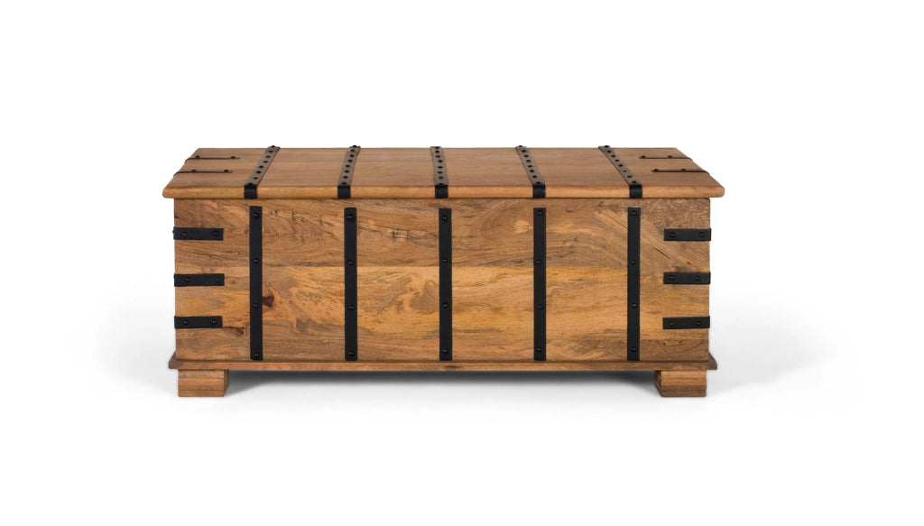 Tavolo baule realizzato in legno massello di mango