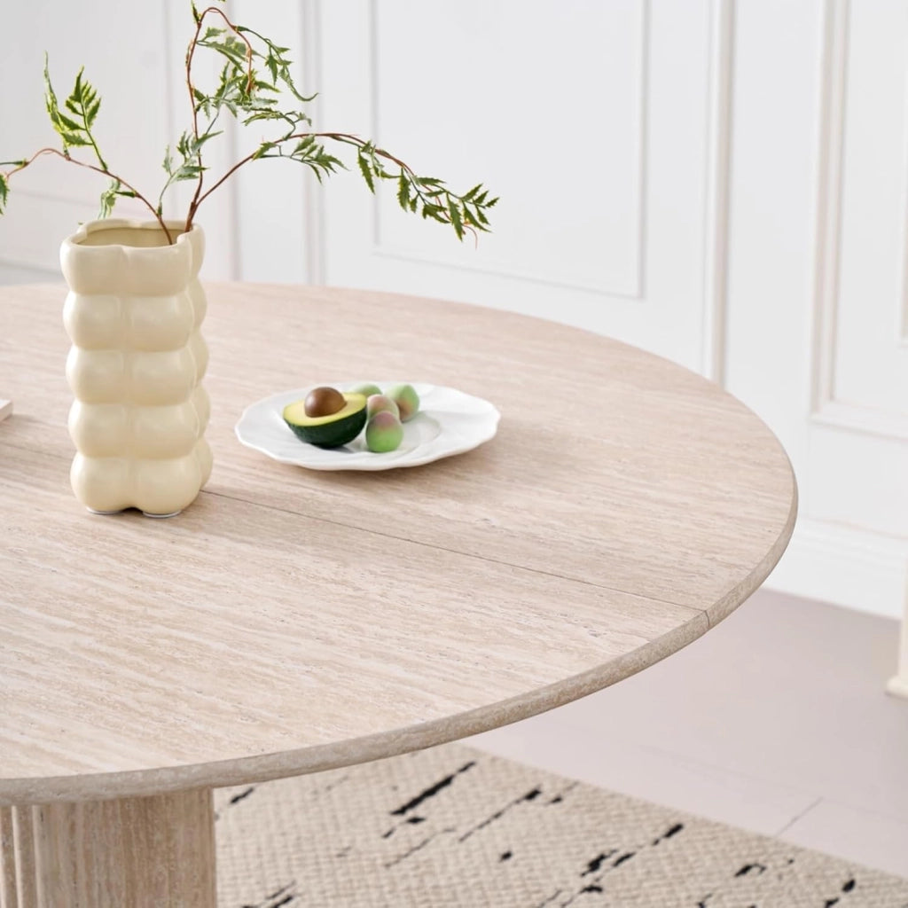 GrandCA HOME Tavolo da Pranzo Rotondo Moderno e Semplice, in Similtravertino Giallo, Diametro 115 cm, può Ospitare da 4 a 6 Persone