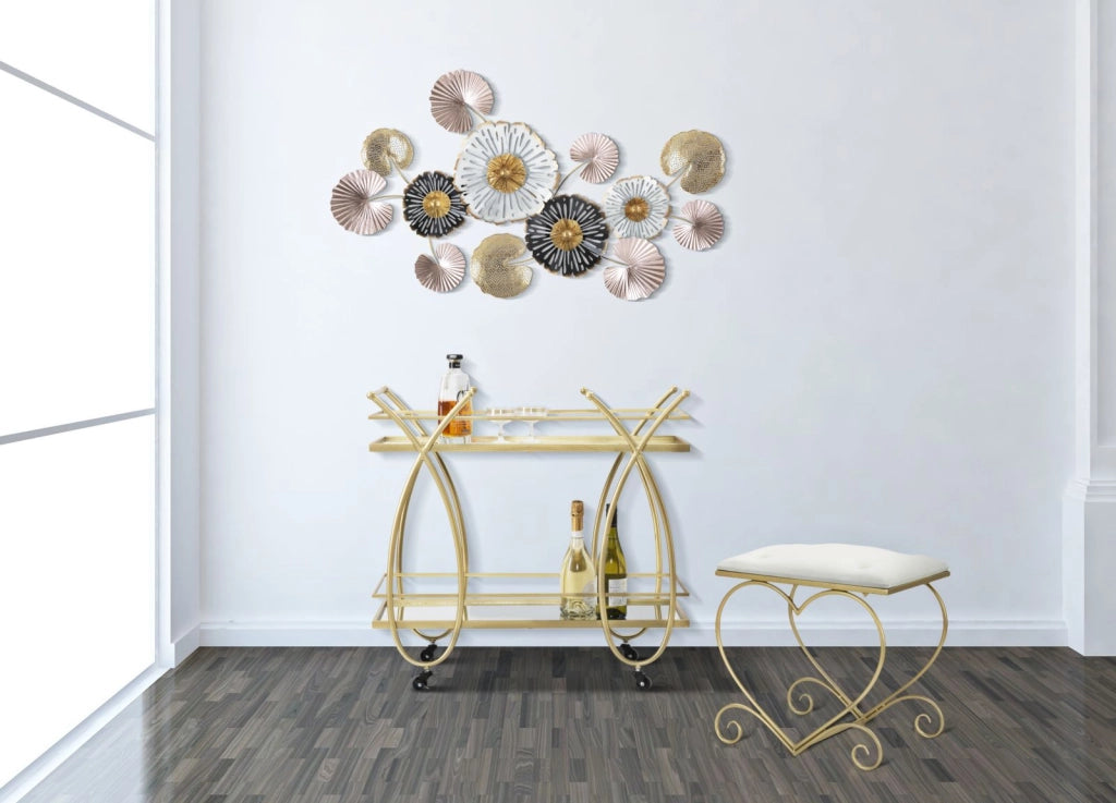 Sgabello Heart Crema 50x37,5x51,5 cm in Ferro e MDF e Spugna e Poliestere Oro e Rosa