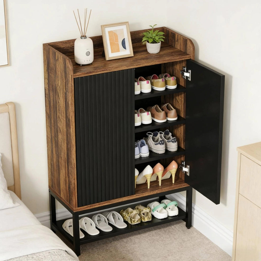 Scarpiera da ingresso a 5 ripiani con ante; 73 x 35 x 105;5 cm; in metallo e legno; nero e marrone