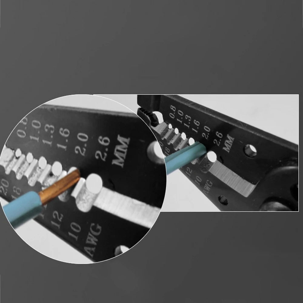 Utensile Multifunzionale 3 in 1 – Spelafili, Pinze e Tronchesi | Acciaio HRC50 ±3 | 7 Fori per Fili 0,6–2,6mm