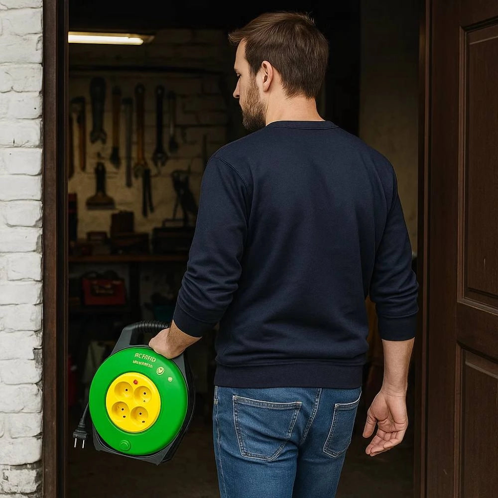 Avvolgicavo ecova 32116 con 4 prese universali e disgiuntore termico