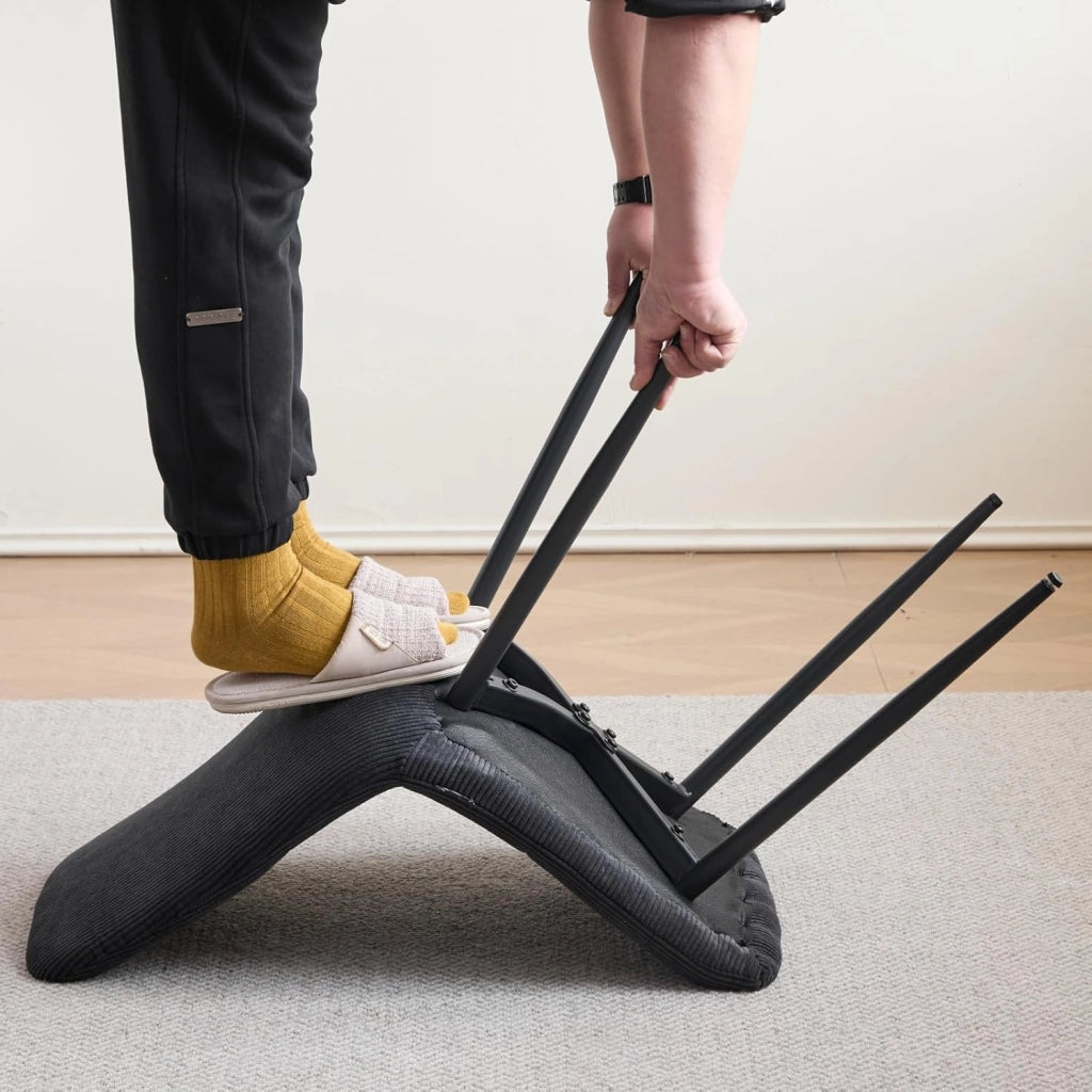 GrandCA HOME Set Tavolo e Sedie da Pranzo, 4 Sedie da Pranzo in Velluto a Coste Nero e un Tavolo da Pranzo Rotondo Moderno da 100 cm, adatti per Cucina e Soggiorno (Pietra di Grotta Gialla)