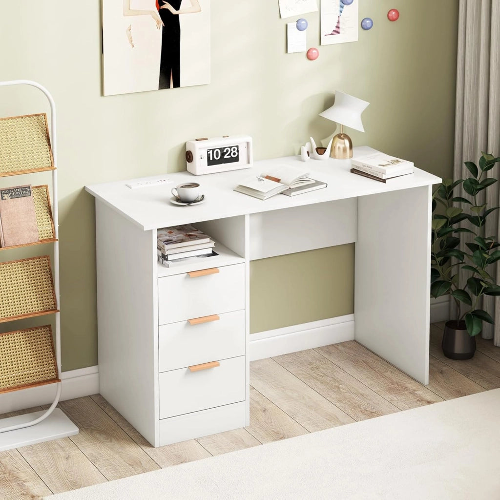 Scrivania per Casa con Presa Elettrica, Scrivania da 105 CM con 3 Cassetti e Scomparto Aperto, Postazione di Lavoro Moderna per Computer con Porte USB e Tipo-C, per Studio o Camera da Letto
