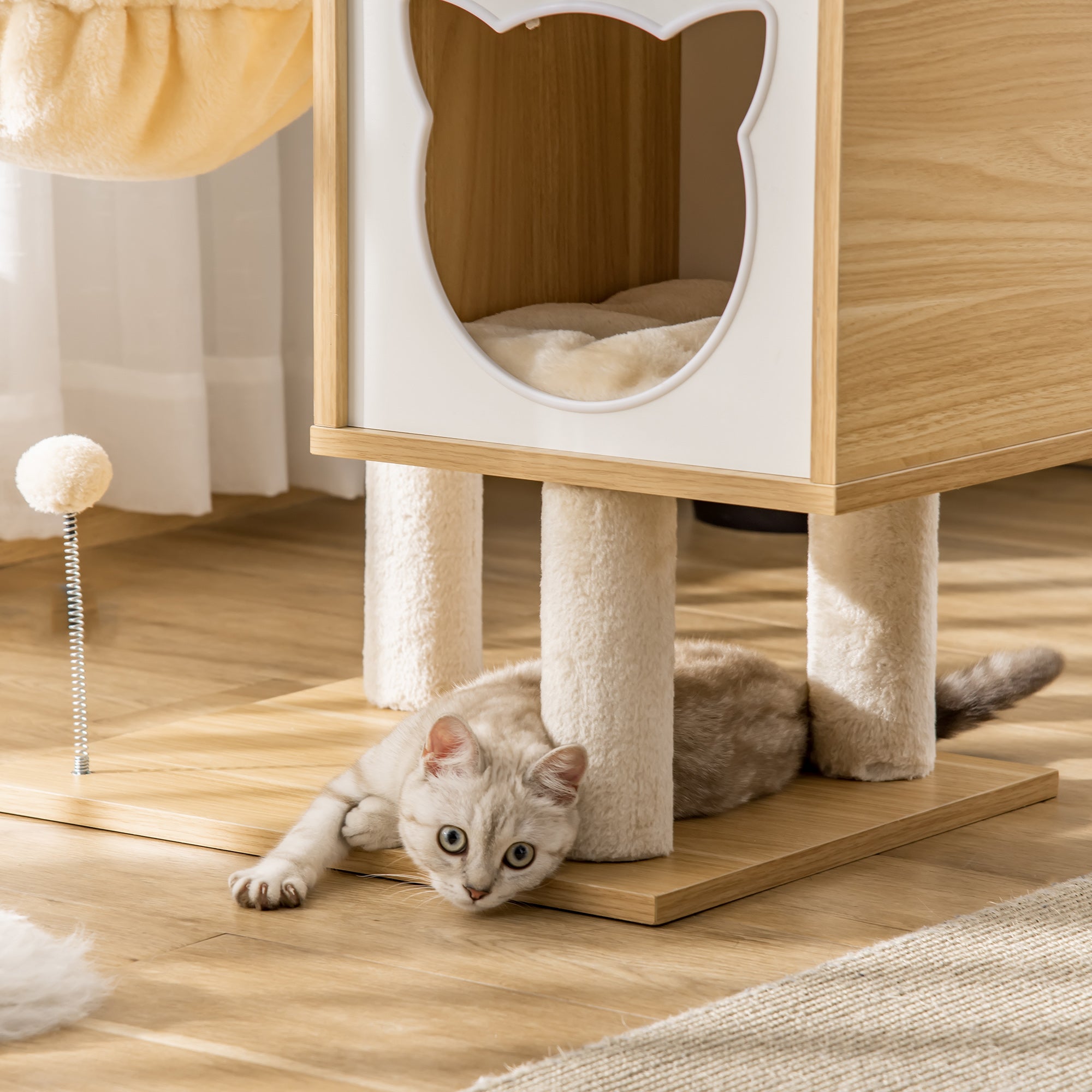 Tiragraffi per Gatti con 2 Pali Casetta e Lettini 48x40x126 cm in Legno Peluche e Sisal Beige
