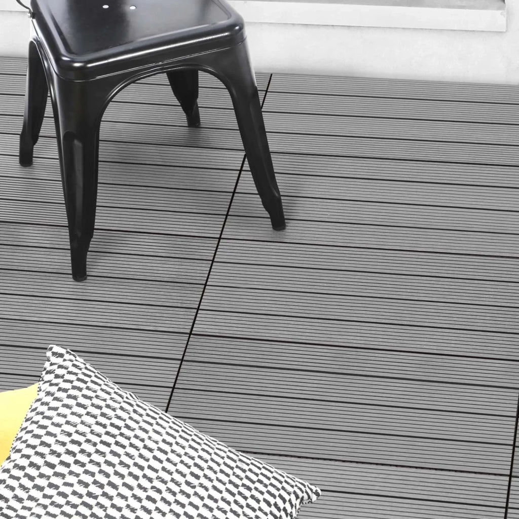 IDMarket - Set di 5 piastrelle rettangolari in legno composito WODHY grigio da agganciare