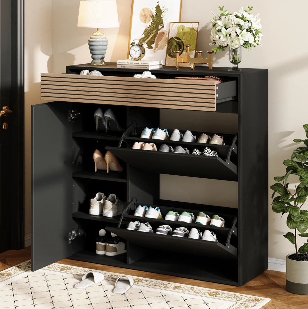 Scarpiera slim con 1 anta; 1 cassetto e 2 vani ribaltabili; 100x35x105 cm; nero e legno