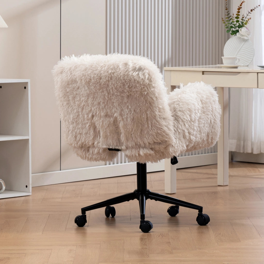 Sedia da ufficio beige in pile di lana con braccioli pieghevoli