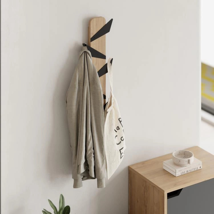 Appendiabiti da Parete con 6 Ganci Salvaspazio Verticale 74 cm Moderno Quercia
