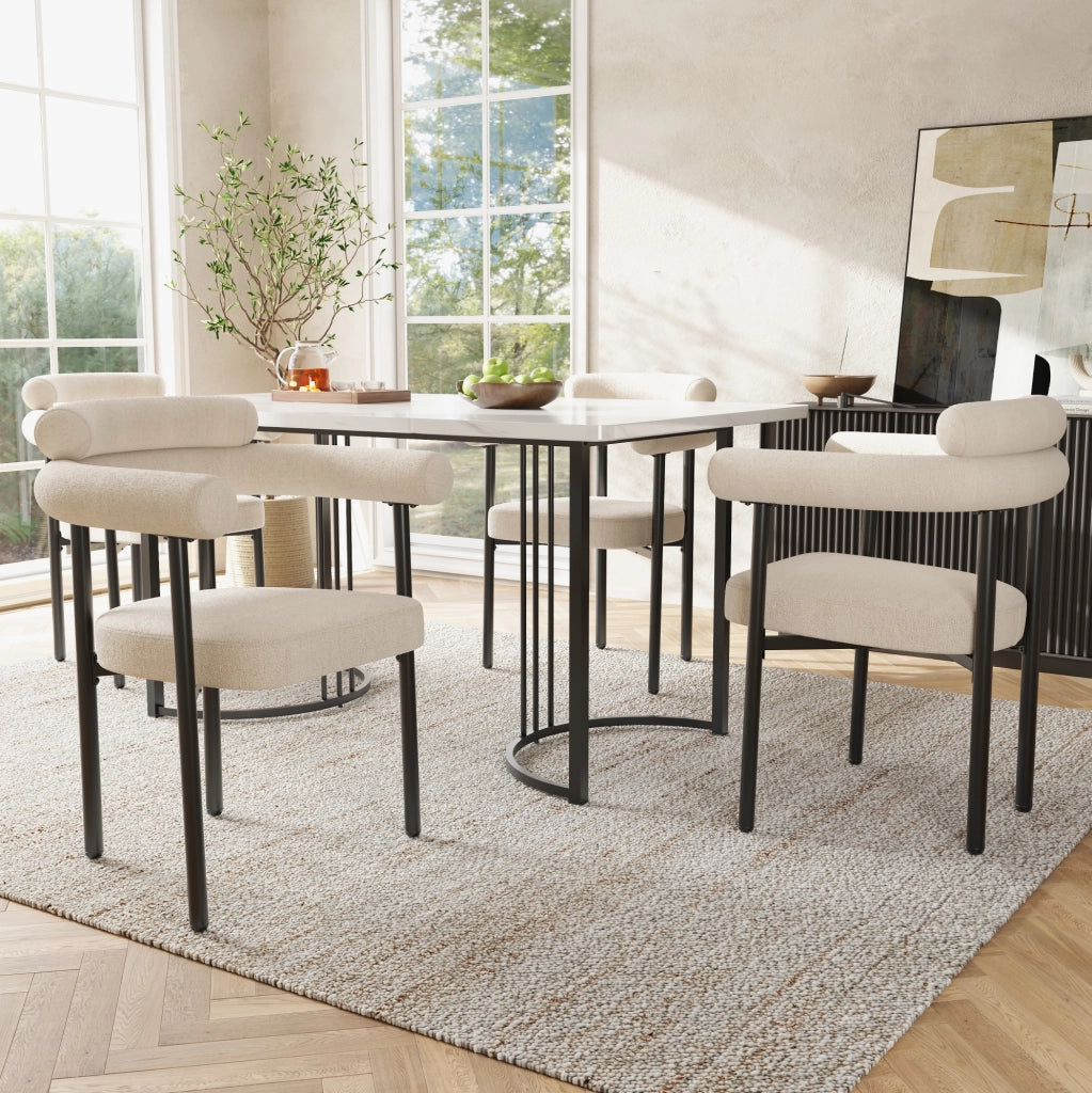 Poltrona moderna imbottita in tessuto scamosciato beige 70x62x84 cm; struttura in ferro