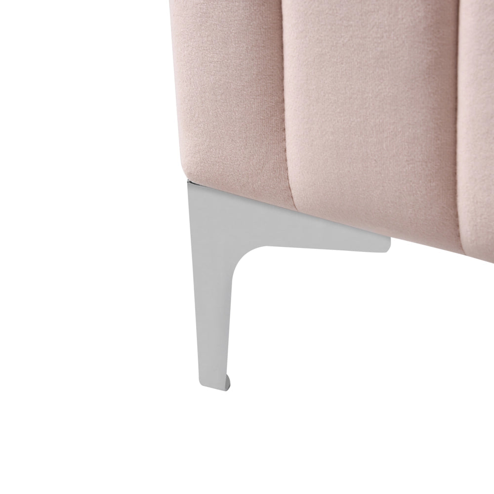 Letto matrimoniale in velluto con testiera trapuntata gambe in metallo da 120 x 200 cm e base a doghe rosa pastello Design moderno