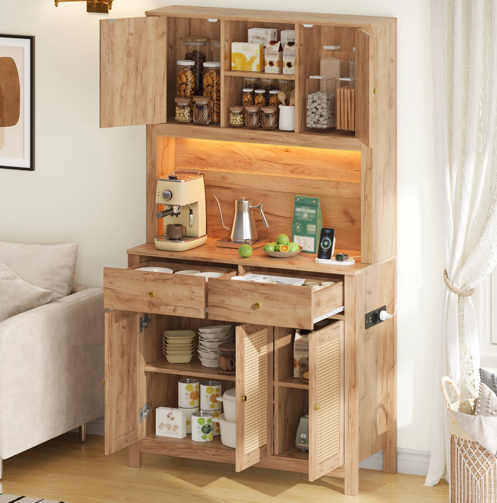 Credenza alta da cucina con LED RGB, prese e ante in rattan