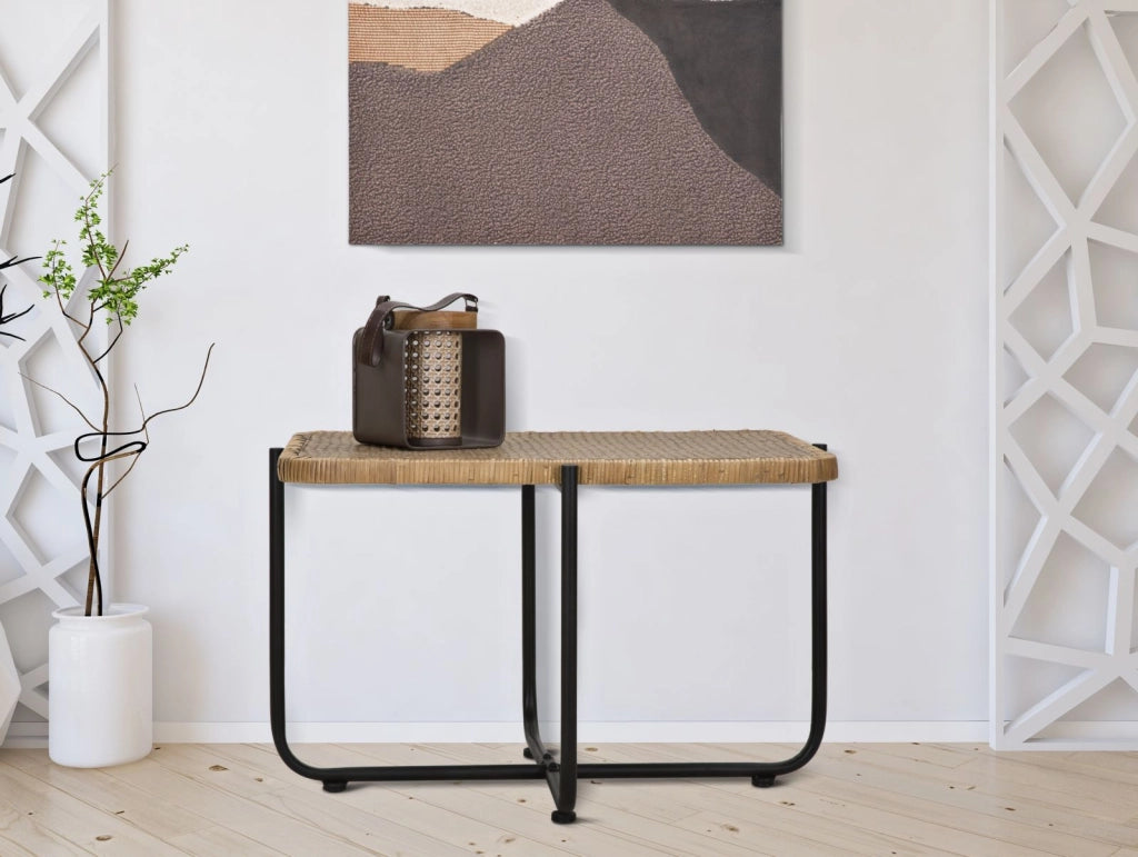 Tavolino Basso 75x55x46,5 cm in Metallo con Piano in Rattan
