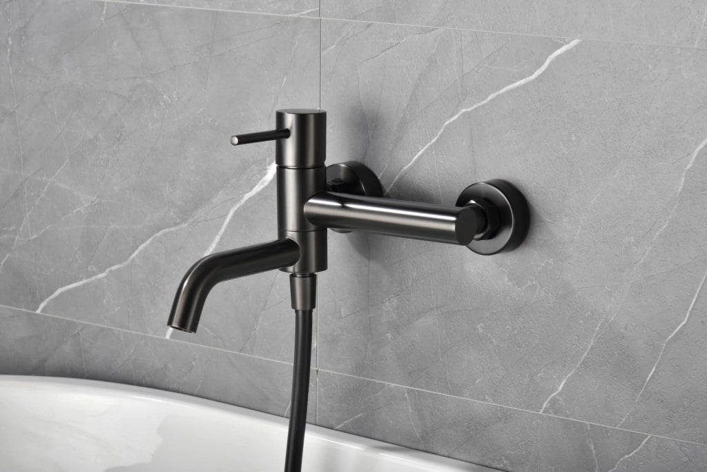 IMEX Miscelatore vasca-doccia nero canna di fucile in ottone con tubo flessibile PVC 180 cm supporto doccia ABS maniglia rotonda cartuccia ceramica Ø35 mm finitura PVD black gun metal - Modello Im