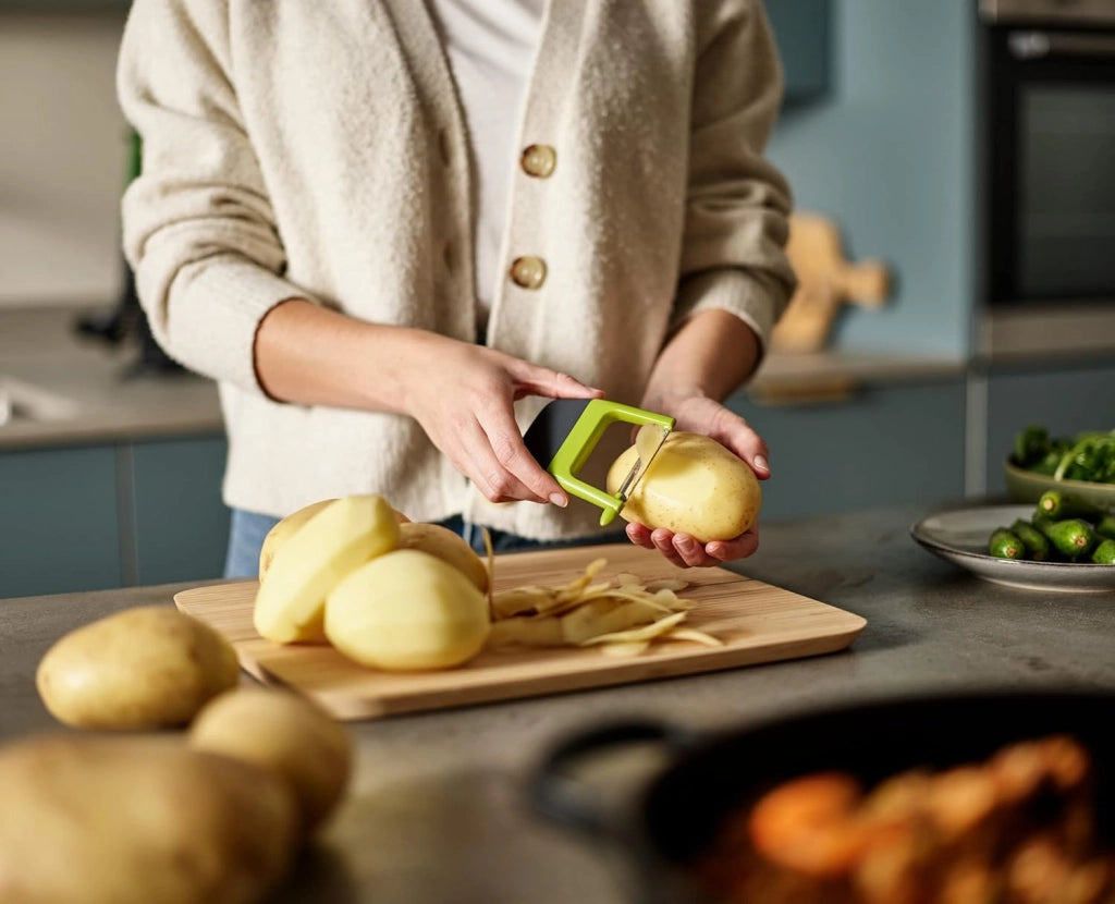 Joseph Joseph Duo Pela Patate e Verdure, Taglia Verdure Multifunzione con Impugnatura Ergonomica Antiscivolo, Verde